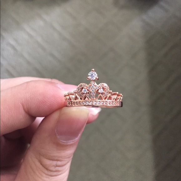 Rose Gold Princess Crown Ring - Picture 2 of 6